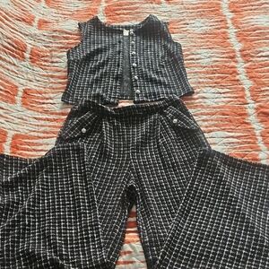 Stylish Black and White Women's Pants Set